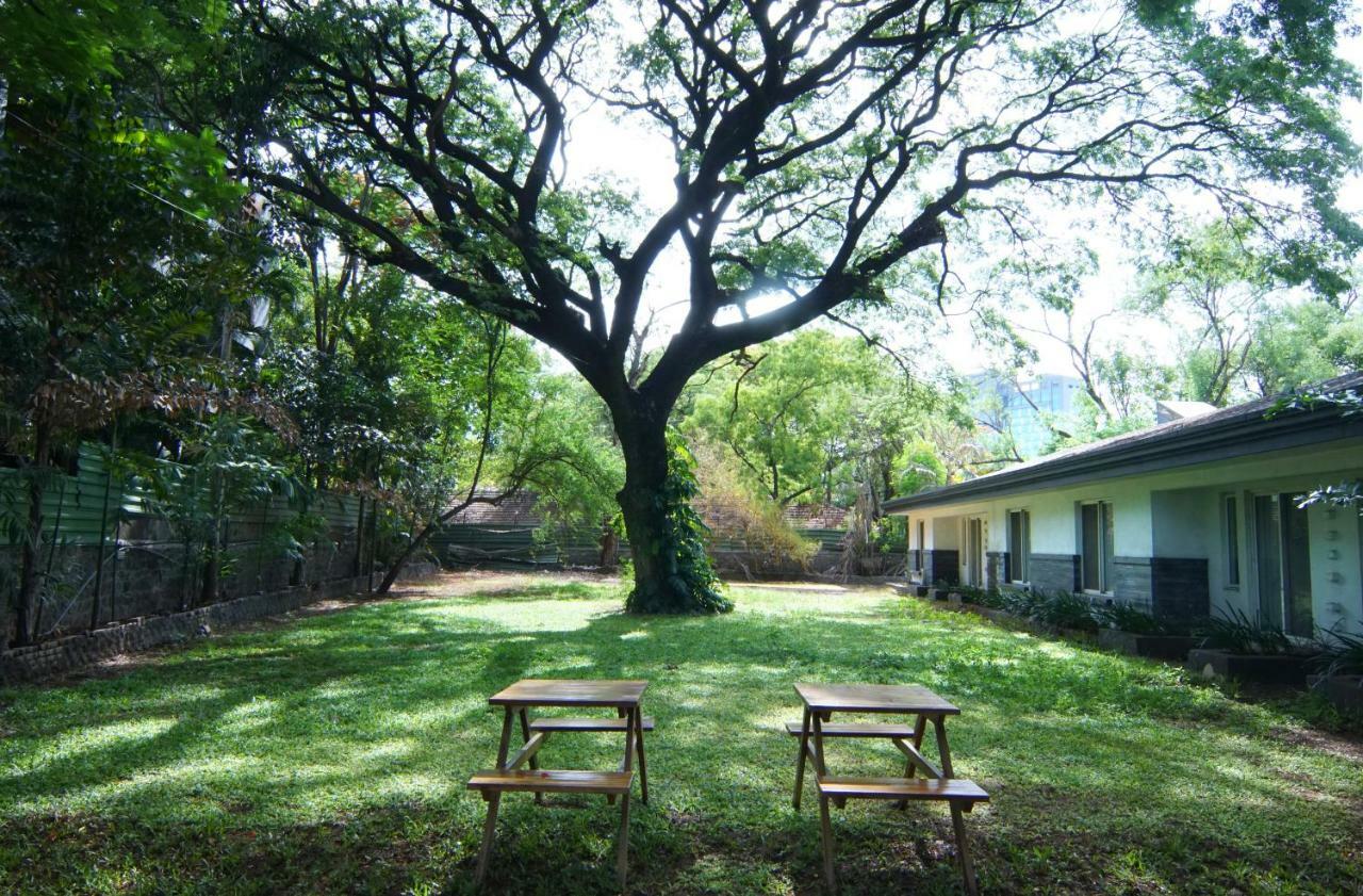 Mint Koregaon Park Next To Osho Ashram Pune Eksteriør bilde