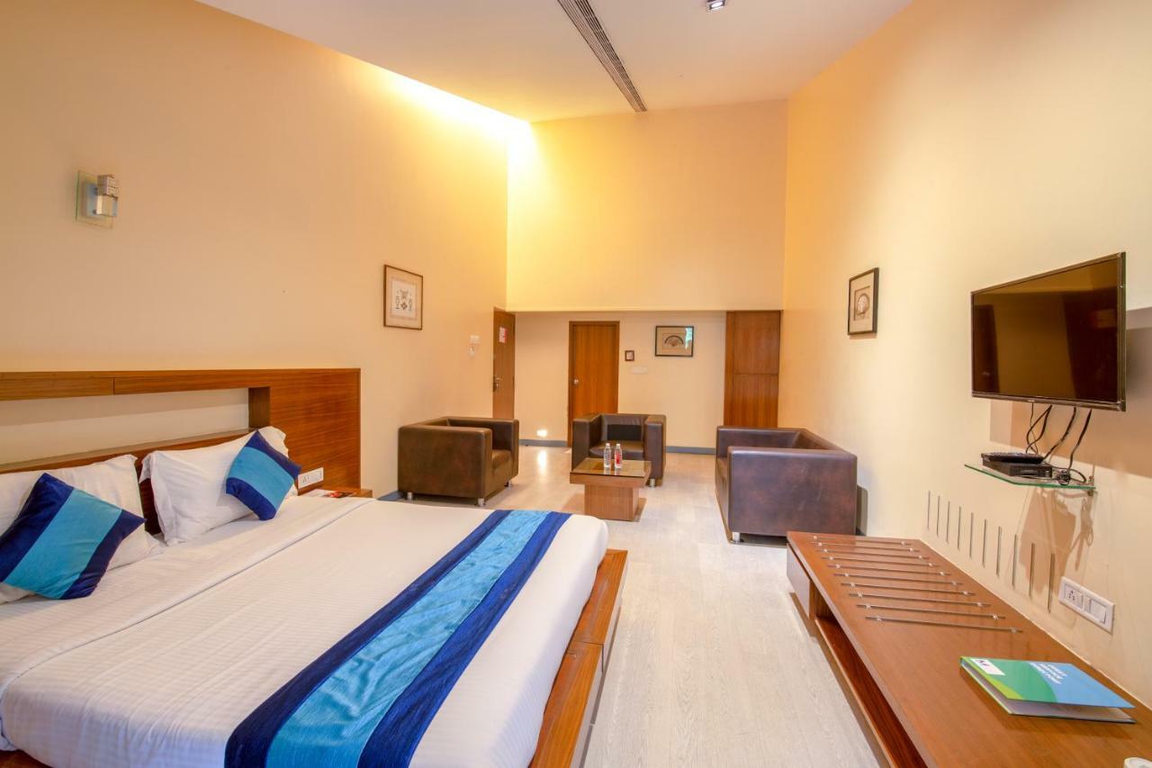 Mint Koregaon Park Next To Osho Ashram Pune Eksteriør bilde