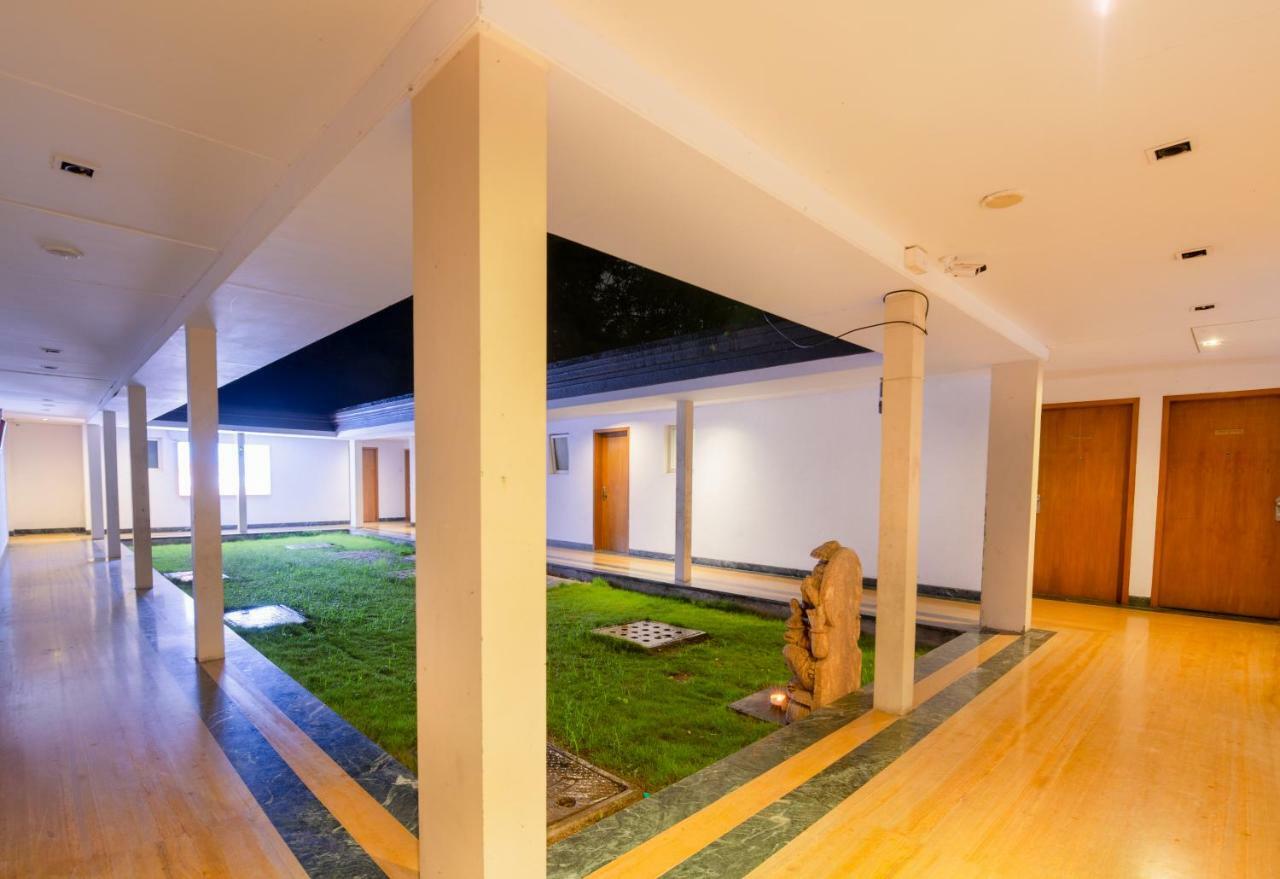 Mint Koregaon Park Next To Osho Ashram Pune Eksteriør bilde